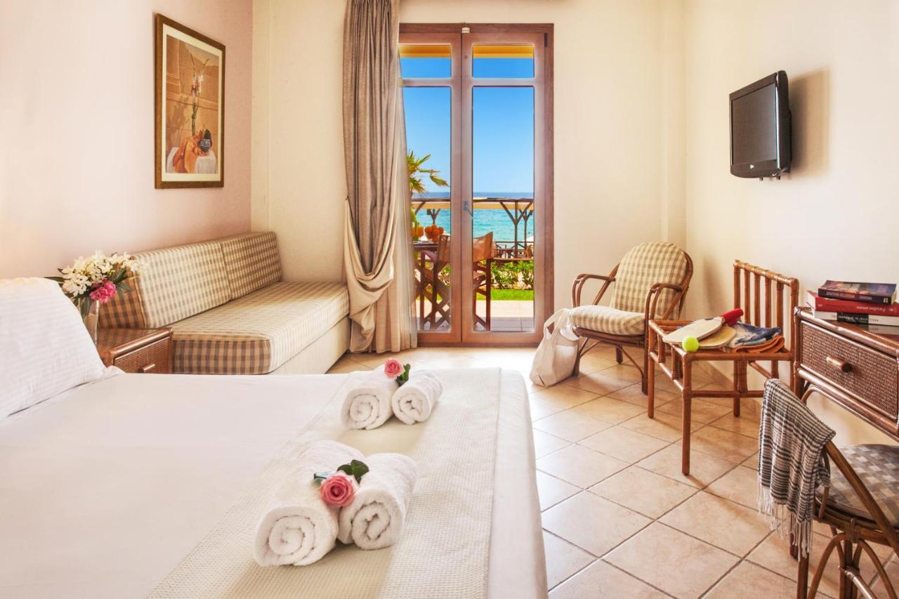Hotel Paralio Possidi Zewnętrze zdjęcie